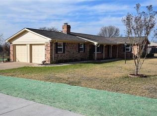 1708 Valley View Rd, Crowley, TX 76036