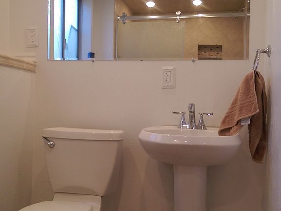Down stairs 3/4 bath pic 5