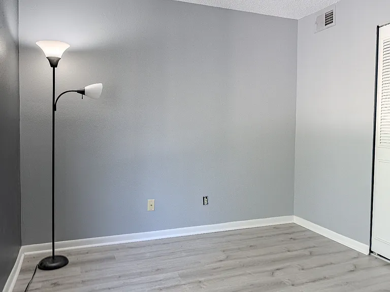 8215 Sun Spring Cir #23 — Photo 19