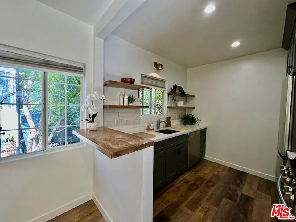 1 bed, 1.0 bath, 600 sqft, $2,795 — Photo 2