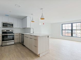 10 Soden St #402, Cambridge, MA 02139