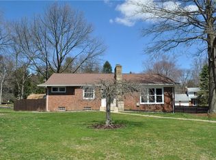 1209 Lynhurst Cir SW, North Canton, OH