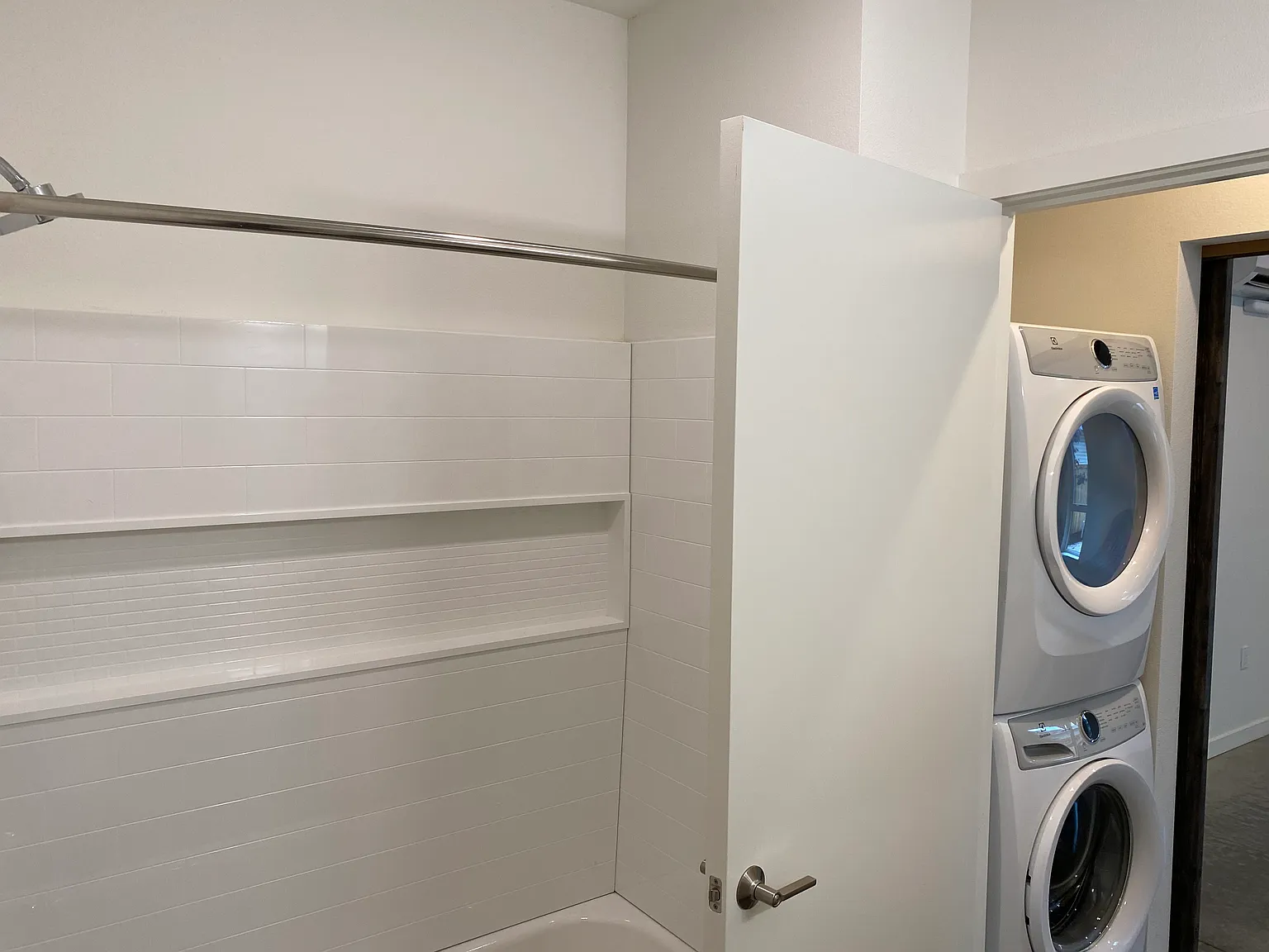 1 bed, 500 sqft, $1,675 — Photo 4