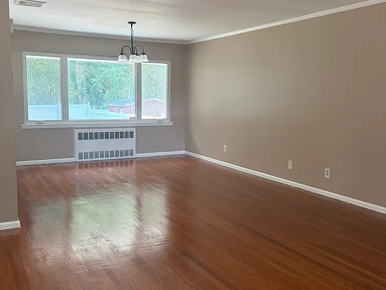 Wedgewood Dr — Photo 26