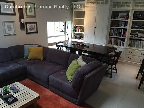 54 Forest St #412 — Photo 2