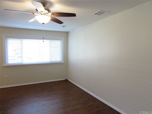 5th image of 3014 Winfield Ave