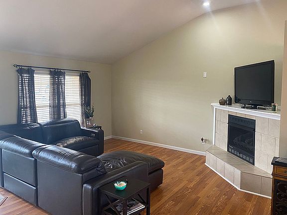 4th image of 6929 Gordon Blvd