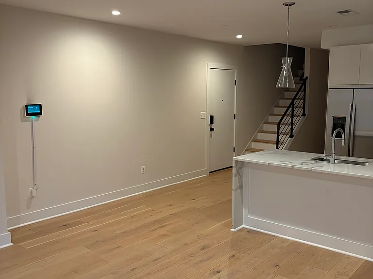 1722 W Virginia Ave NE #2 — Photo 15