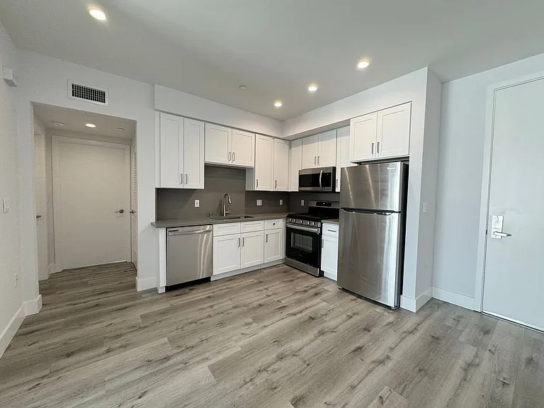 Tujunga55 — Photo 18