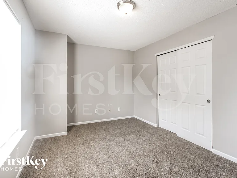 2458 Providence Ct — Photo 9
