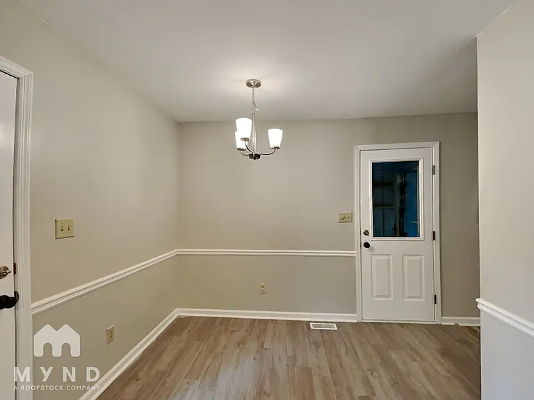 4020 Hudson Dr — Photo 7
