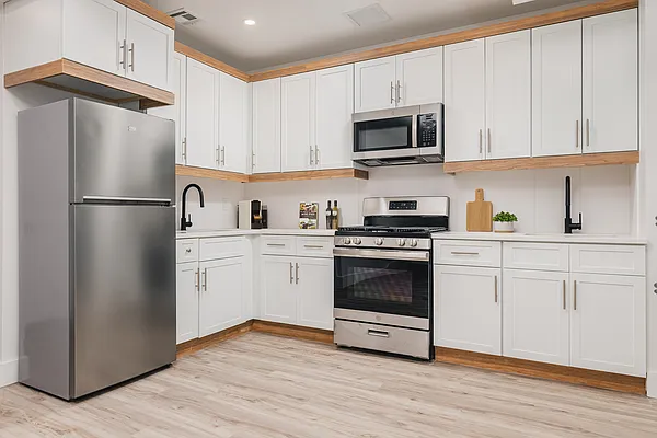 Rented by Nooklyn NYC LLC | media 3