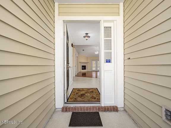 3rd image of 4568 ARROW WIND Lane