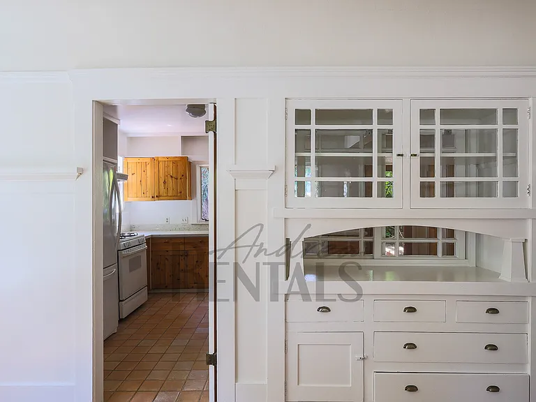 6011 Hillegass Ave — Photo 7