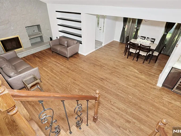 69 Pittis Ave — Photo 11