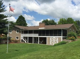 12345 Scenic Dr, Loogootee, IN 47553