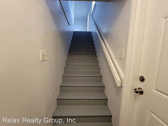 3rd image of 2925 7th Ave W #11488932