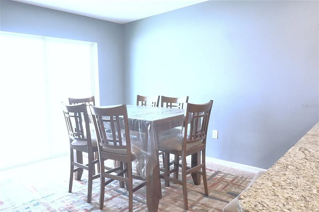 4 bed, 2.0 bath, 1485 sqft, $2,400 — Photo 4