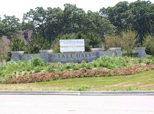 217 Burr Oak Cir, Elgin, IL 60124