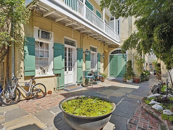 4th image of 1014 Dumaine St APT B