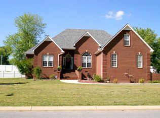 101 Parkway Pl, Tullahoma, TN 37388