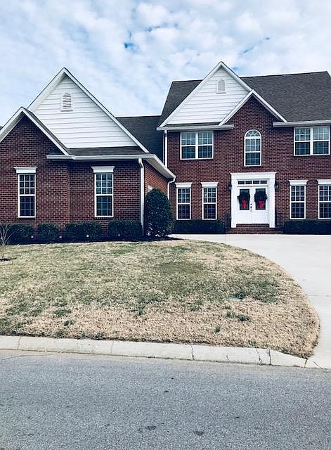 1st image of 115 Eighteen Grand Dr