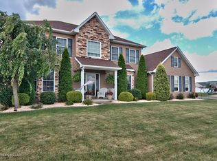 500 Blueberry Dr, Duryea, PA 18642