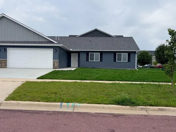 2025 Clark St, Saint Peter, MN 56082