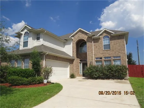 2101 Plum Falls Ln, Pearland, TX 77581