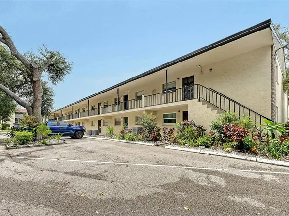 2260 Stickney Point Rd APT 324, Sarasota, FL 34231