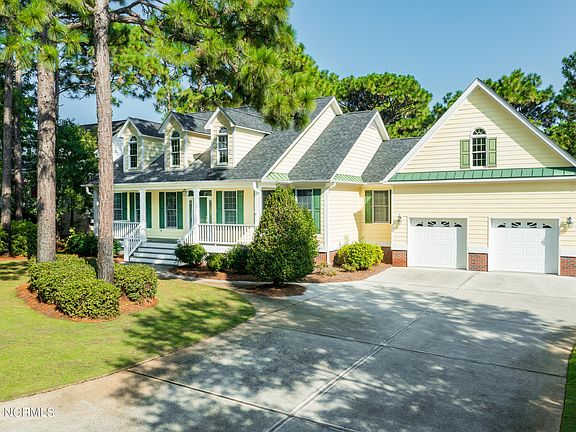 2nd image of 9015 Sedgley Drive