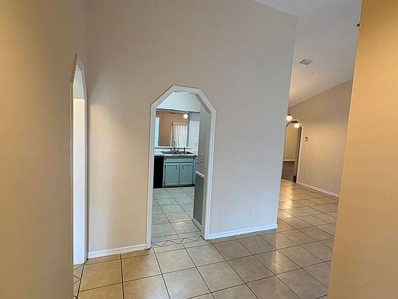 2nd image of 5060 SE 35th Ave