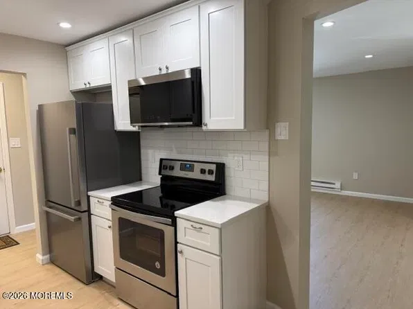 169 Amberly Dr Unit F, Manalapan, NJ 07726