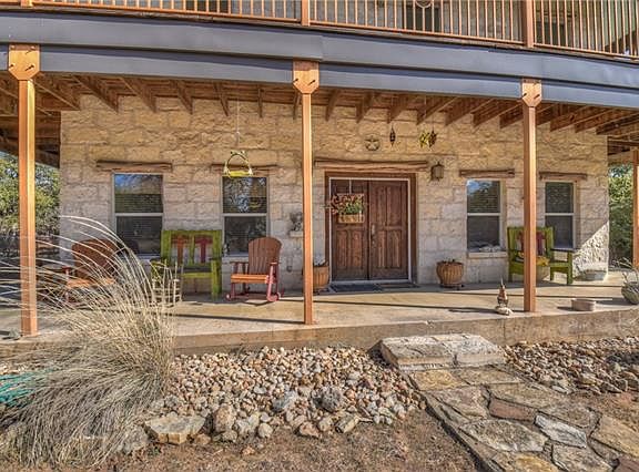 3rd image of 958 Crystal Mountain Dr