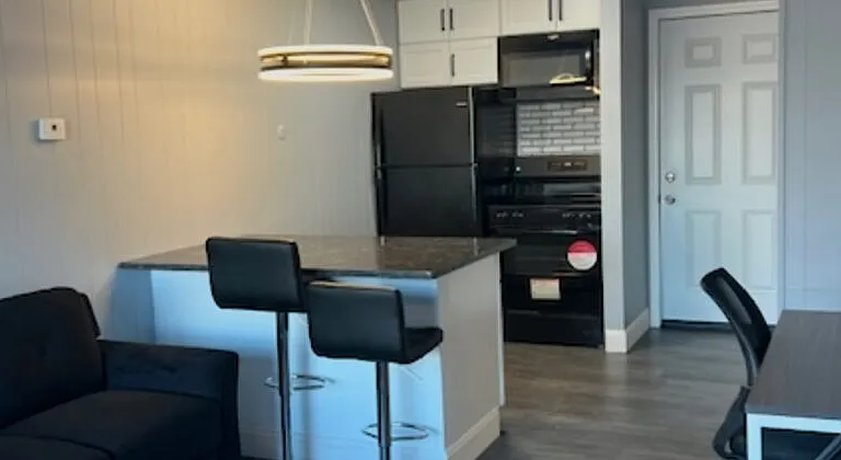 401 Smith St #A6 — Photo 7