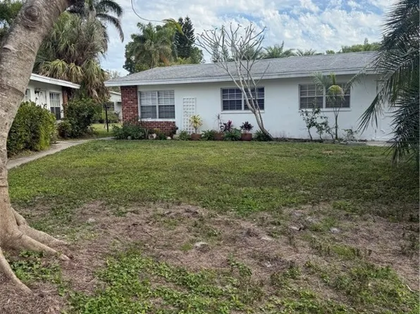 823 Courtington Ln #1, Fort Myers, FL 33919