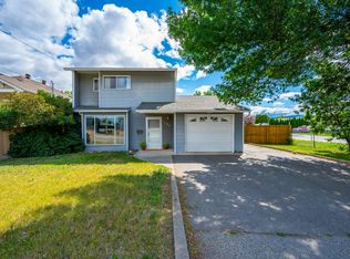 1009 Southill St, Kamloops, BC V2B5M4