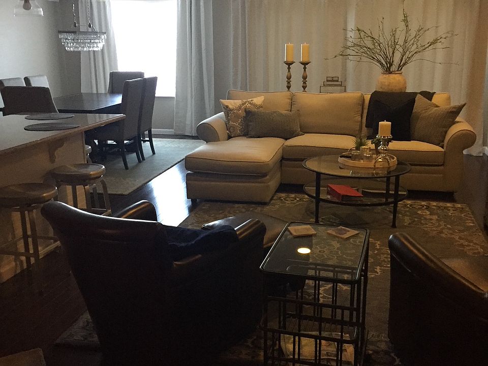 1st image of 99 S Park Ave