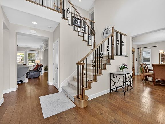 4th image of 5223 Degas Way