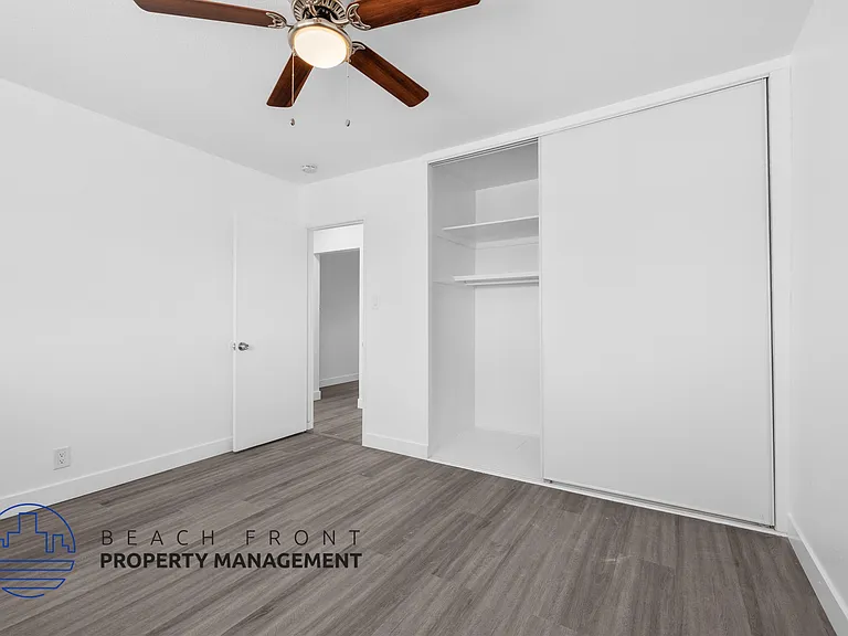 1855 Stanley Ave — Photo 9