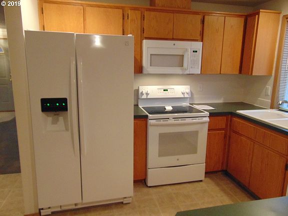4th image of 16513 NE 13th St