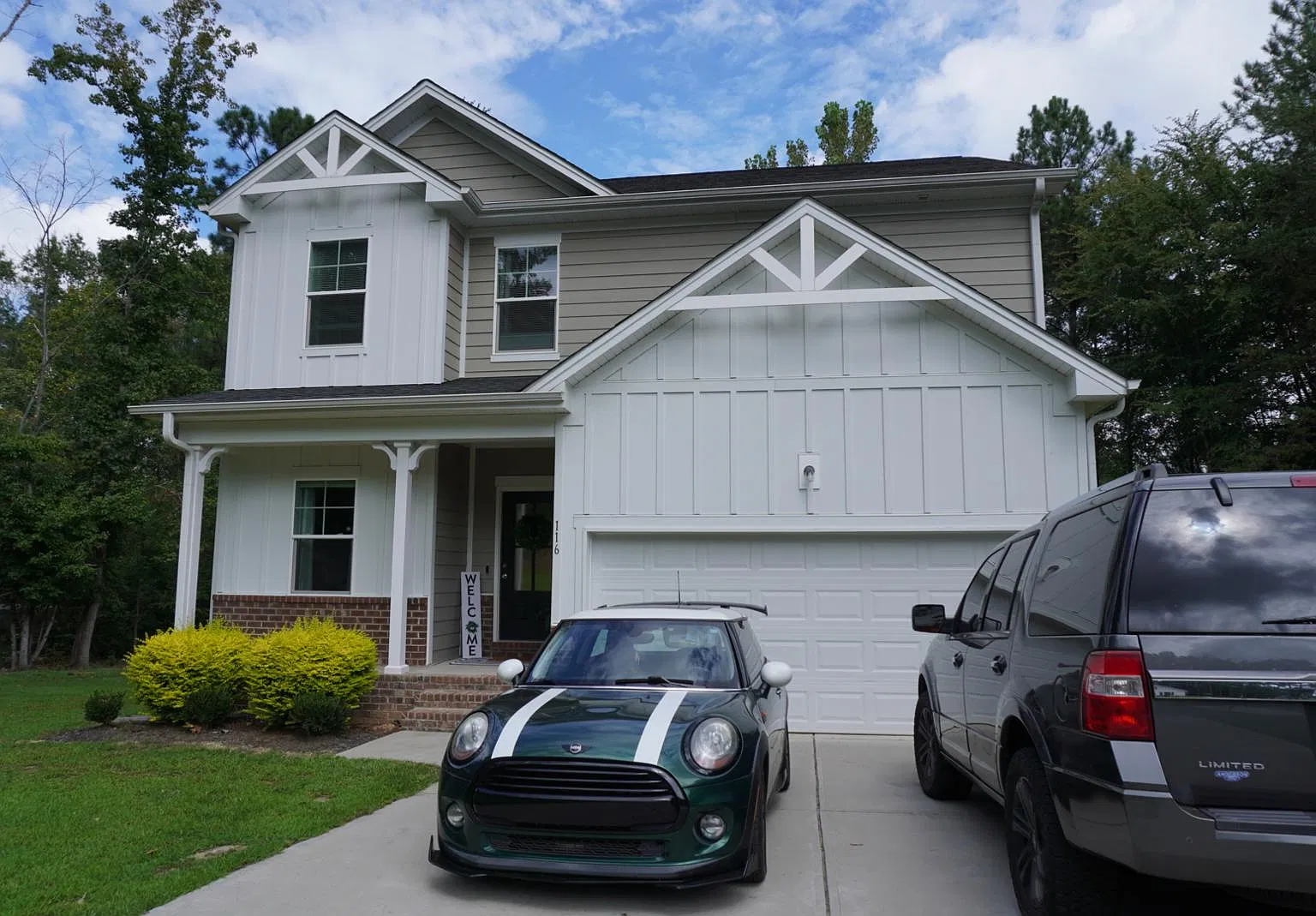 3 bed, 2.5 bath, 2264 sqft, $2,800 — Photo 3