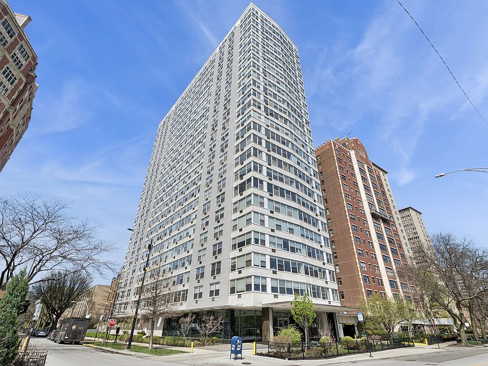 1st image of 3900 N Lake Shore Dr APT 9B