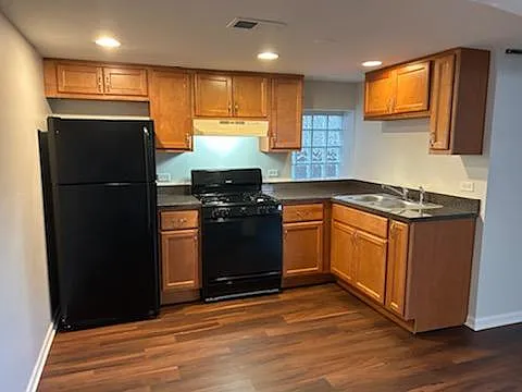 1 bed, 1.0 bath, $1,325 — Photo 3