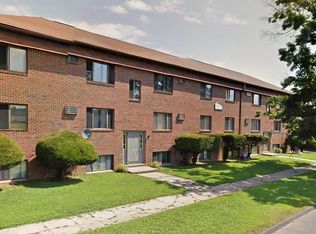 6 Cycle St APT A, Westfield, MA 01085