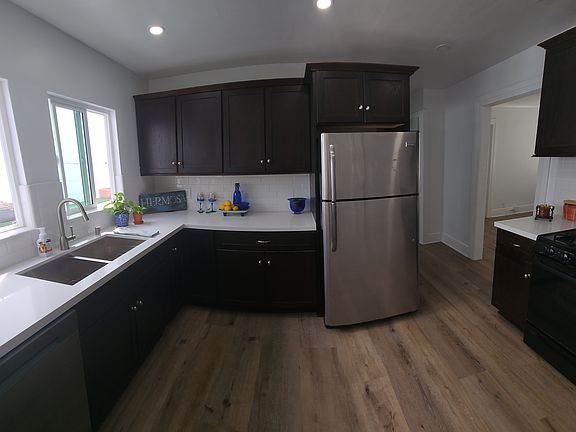 wide angle kitchen picture