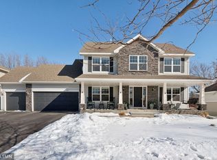 260 Liberty Heights Dr, Chaska, MN 55318