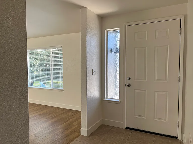 3613 Kingsport Way — Photo 5