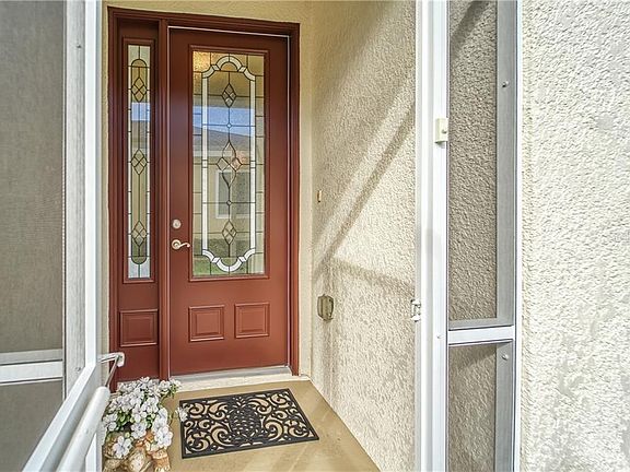 3rd image of 1932 Sterling Glen Ct