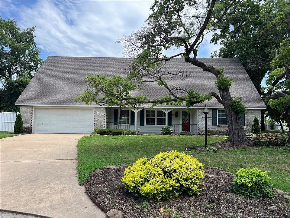 1st image of 2701 W Sayre Ln